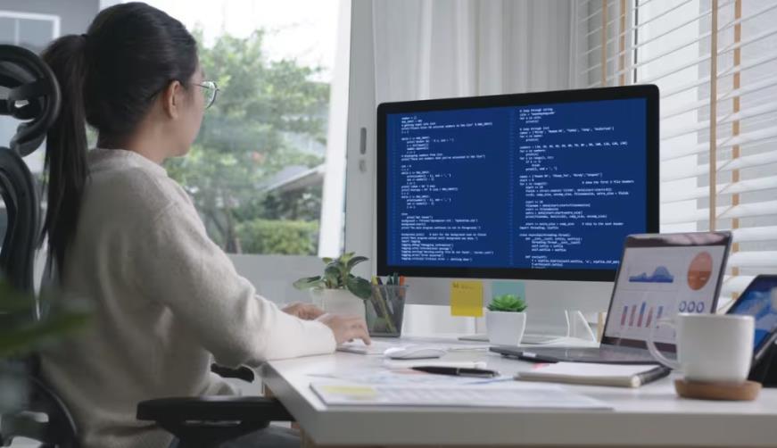 若羌县企业数字化解决方案：机器学习赋能商业模式升级的核心路径